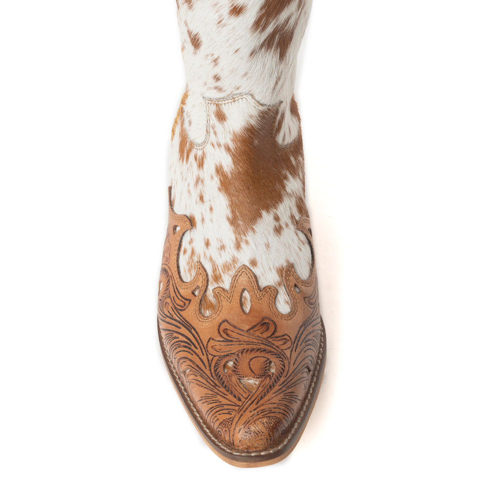 Dakota Dust Handtooled Boots in Tan & White - Myra USA