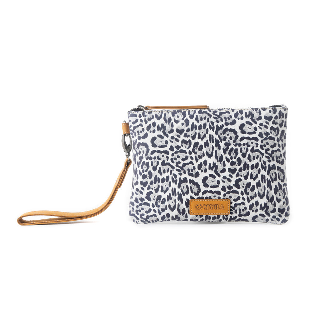 Sable Trail Pouch Bag in Dusty Ivory - Myra USA