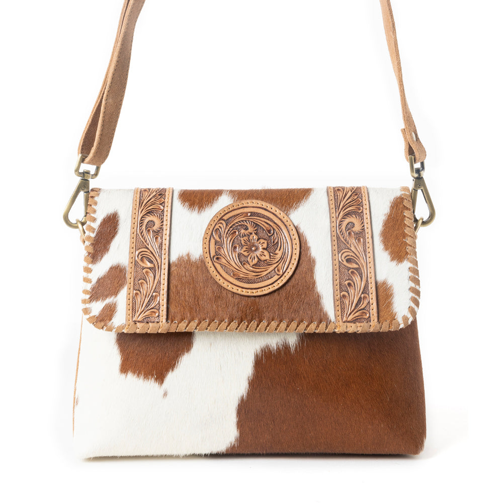 Dustland Trails Handtooled Bag in Desert Hide & Snow Drift - Myra USA