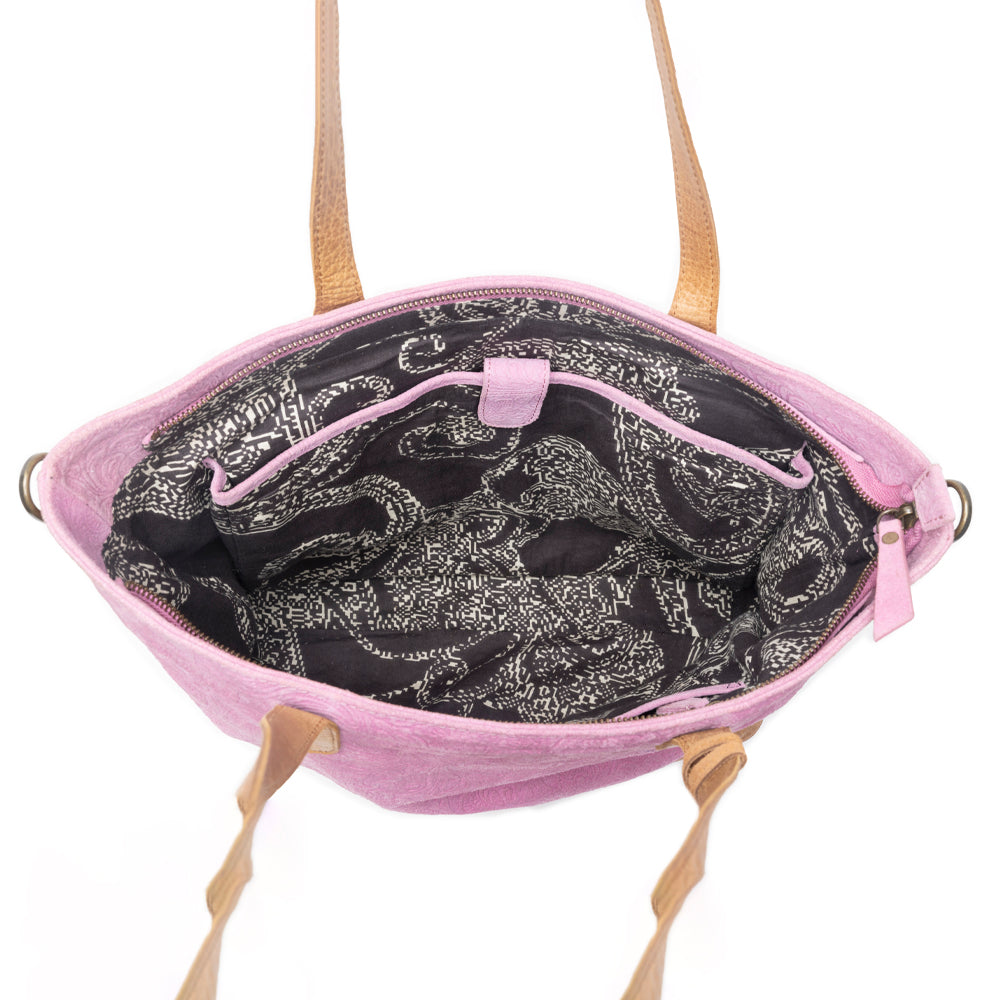 Amber Dune Leather Bag in Pink