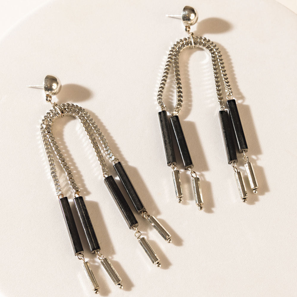 The Black Hitch Earrings in Onyx Silver - Myra USA