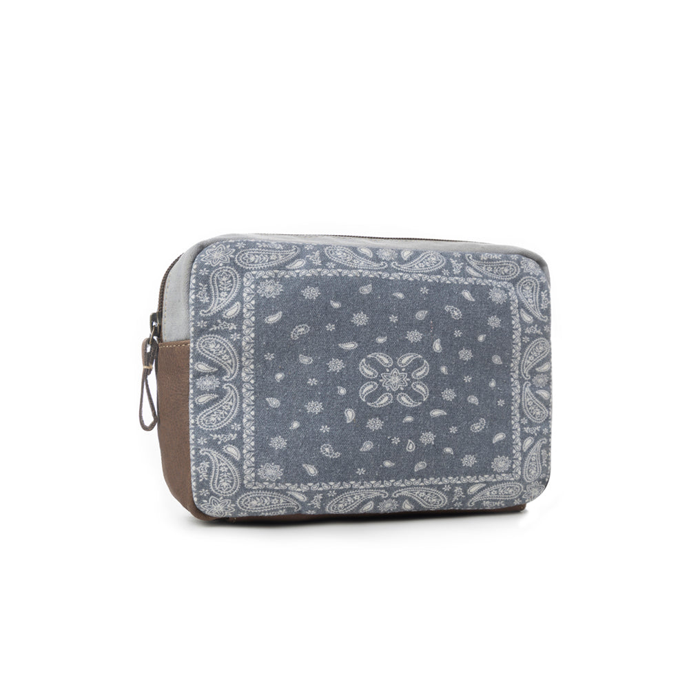 Myra Paisley Plains Pouch in Bandana Blue - Myra USA