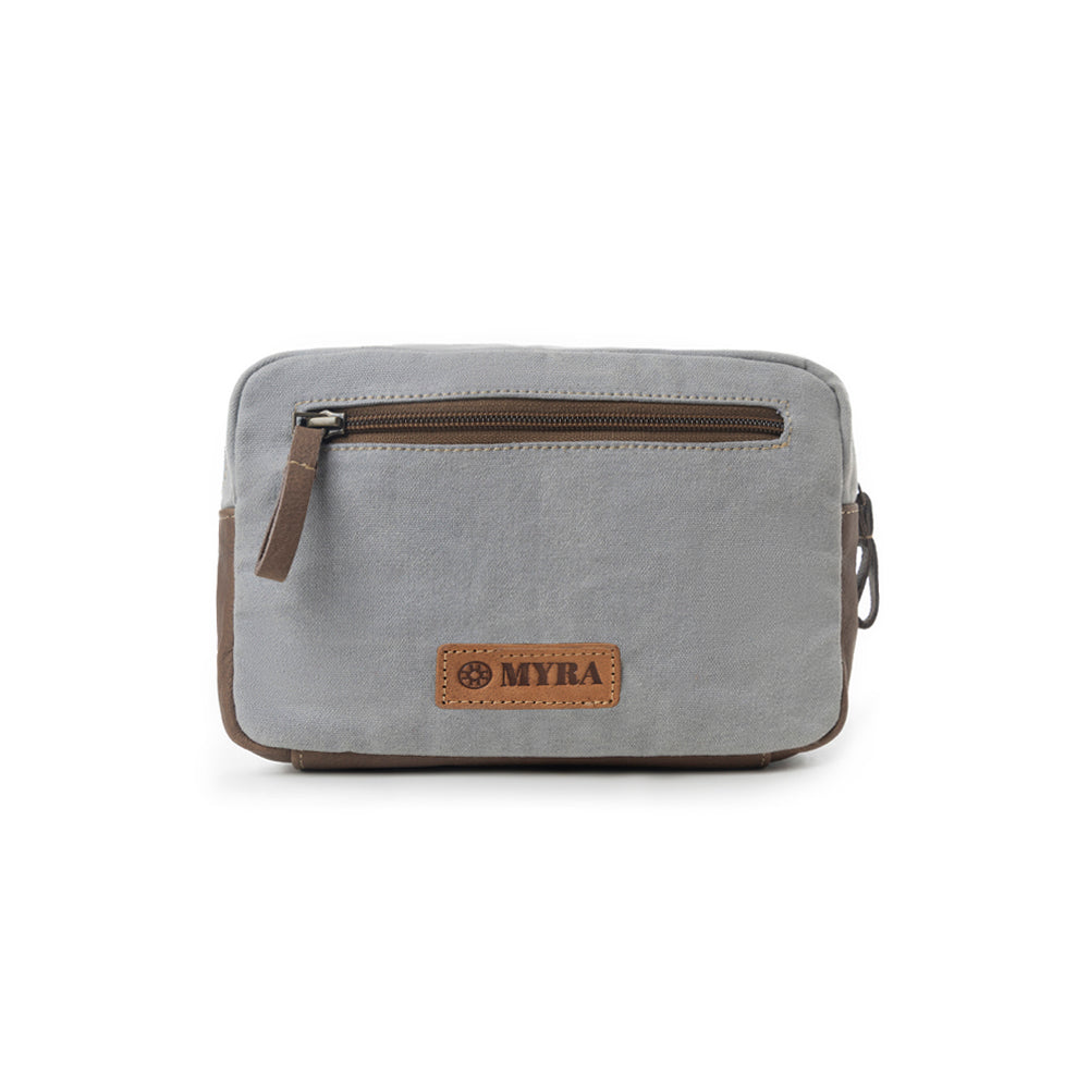 Myra Paisley Plains Pouch in Bandana Blue - Myra USA
