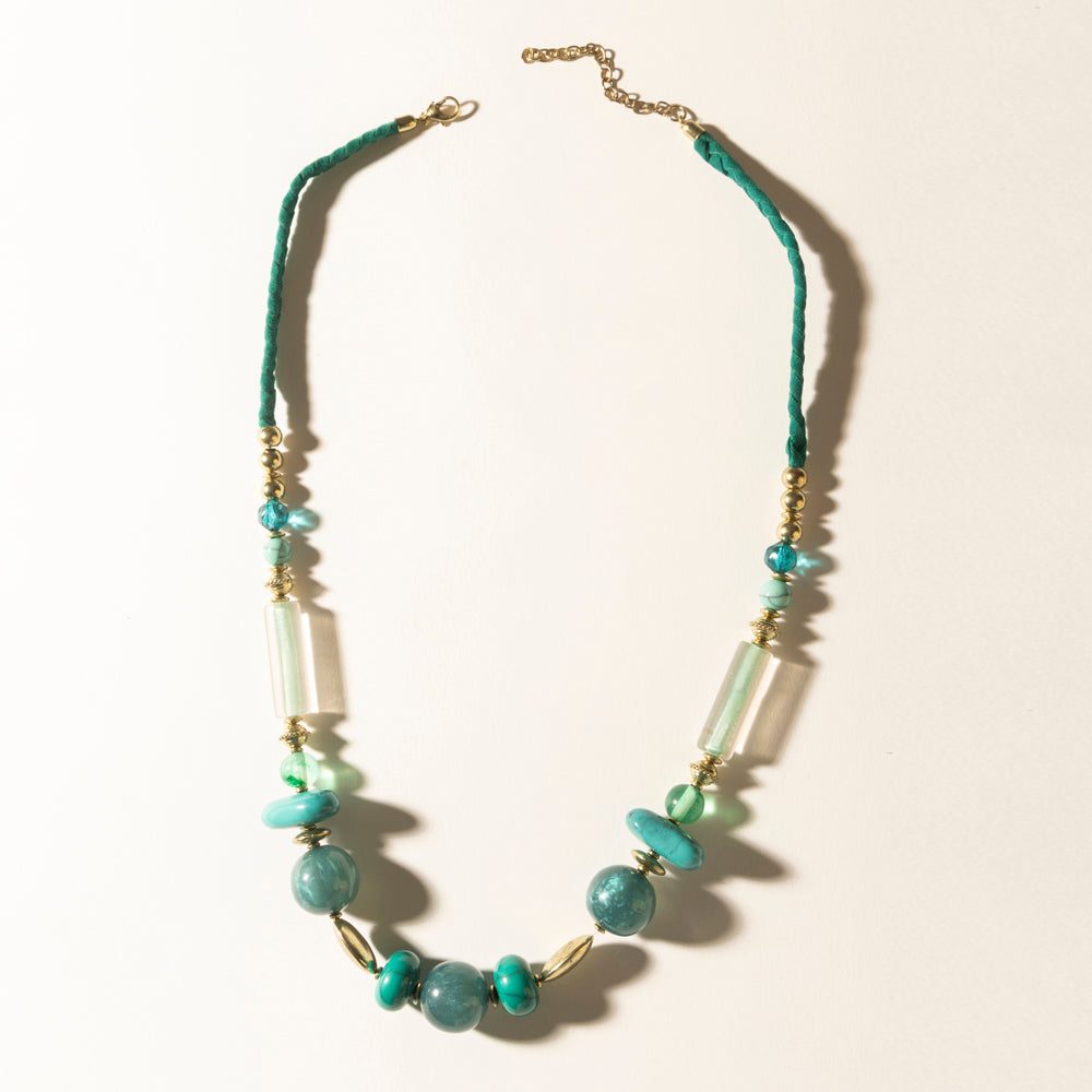Myra Lagoon Mist Necklace in Spring Aqua - Myra USA