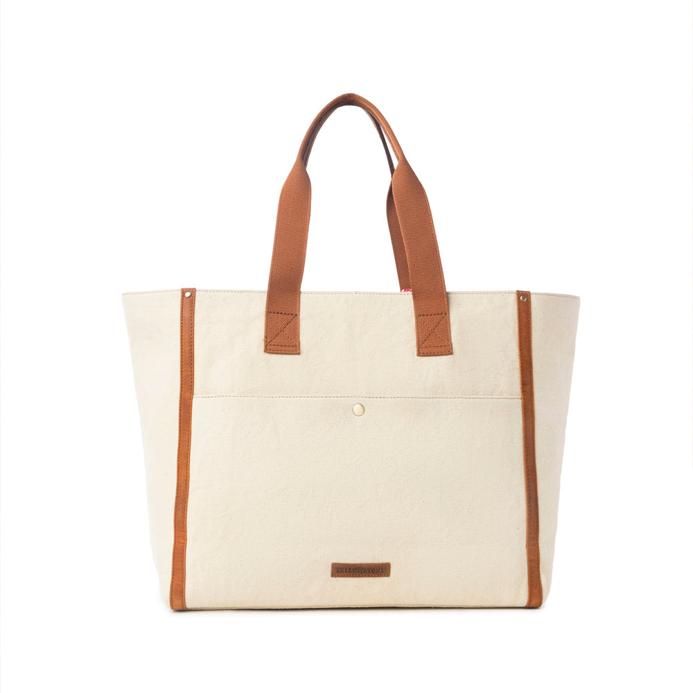 Yellowstone Ivory Creek Weekender Bag with Scarf - Myra USA