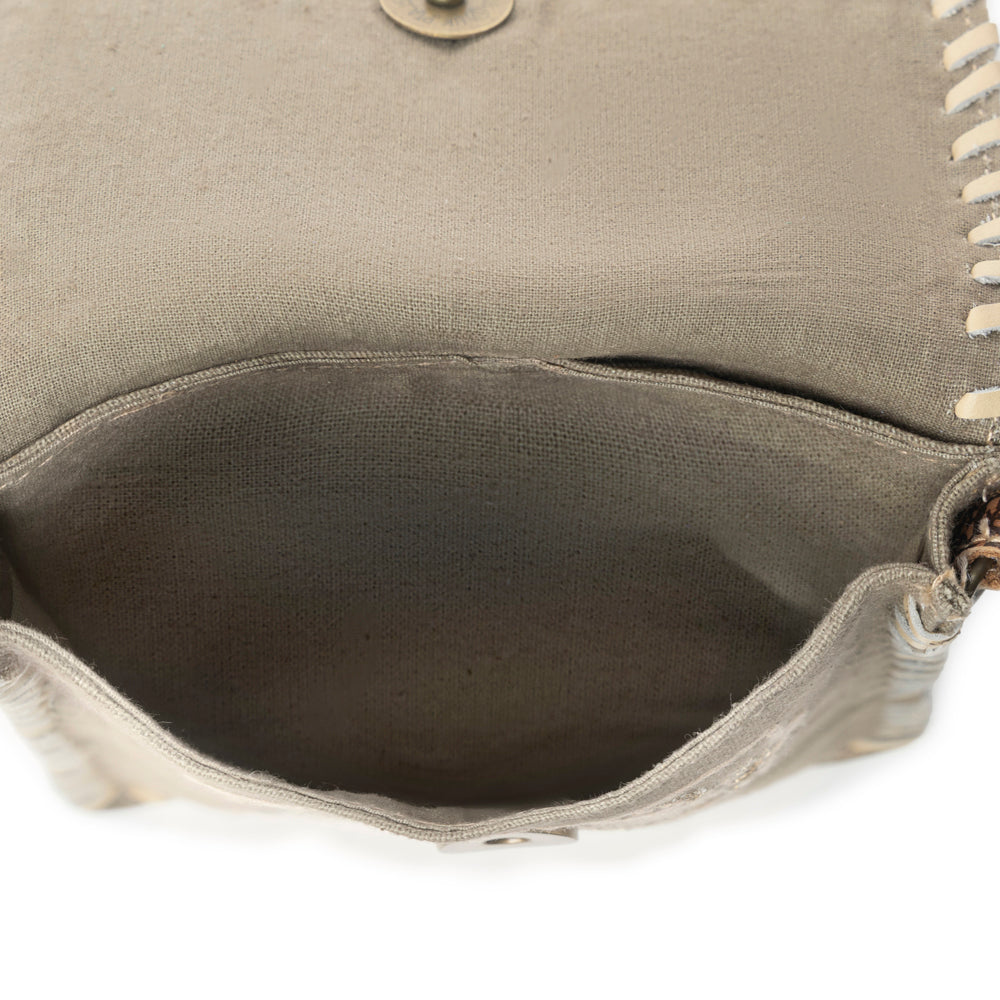 Myra Cheyenne Peaks Crossbody Bag in Dusty Olive - Myra USA