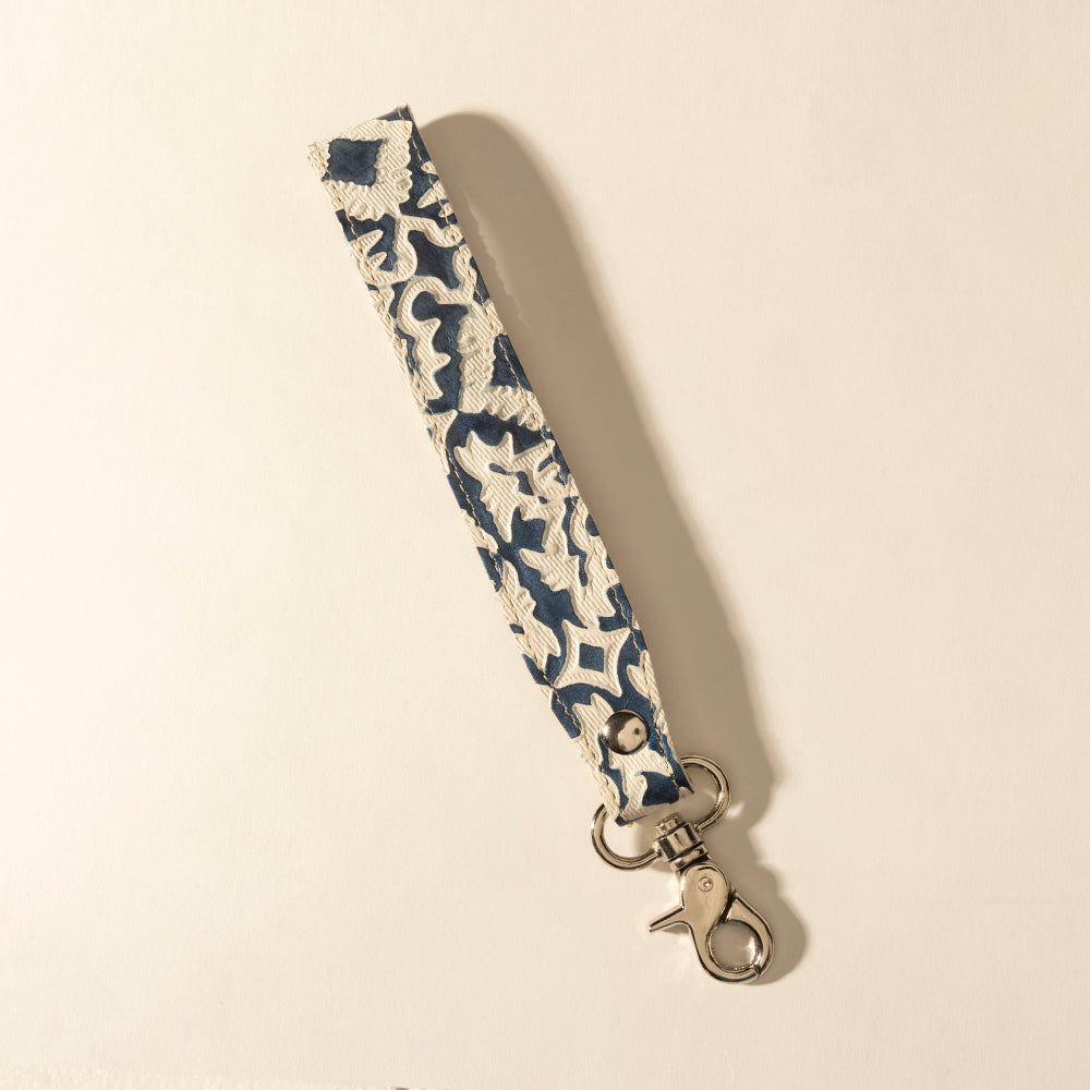 Myra Mojave Day Leather Keyfob in Dark Ivory - Myra USA