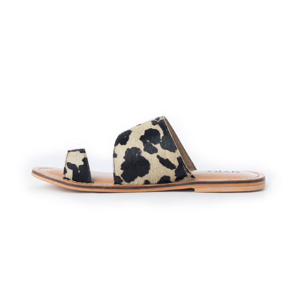 Myra Cattle Trail Hairon Leather Sandals in Ivory Cowhide - Myra USA