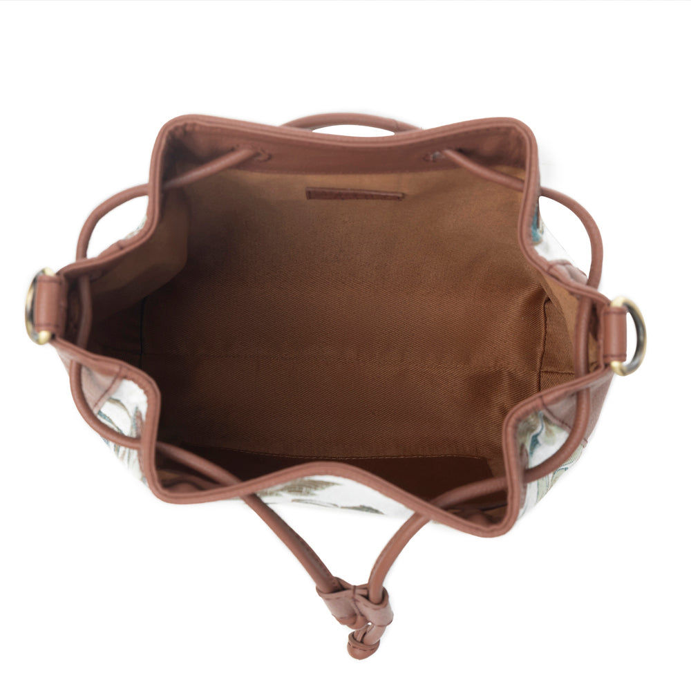 Myra Old Soul Bucket Bag in Alpine White - Myra USA