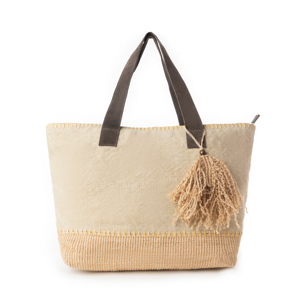 Myra Willow Wanderer Tote Bag in Prairie Dust - Myra USA
