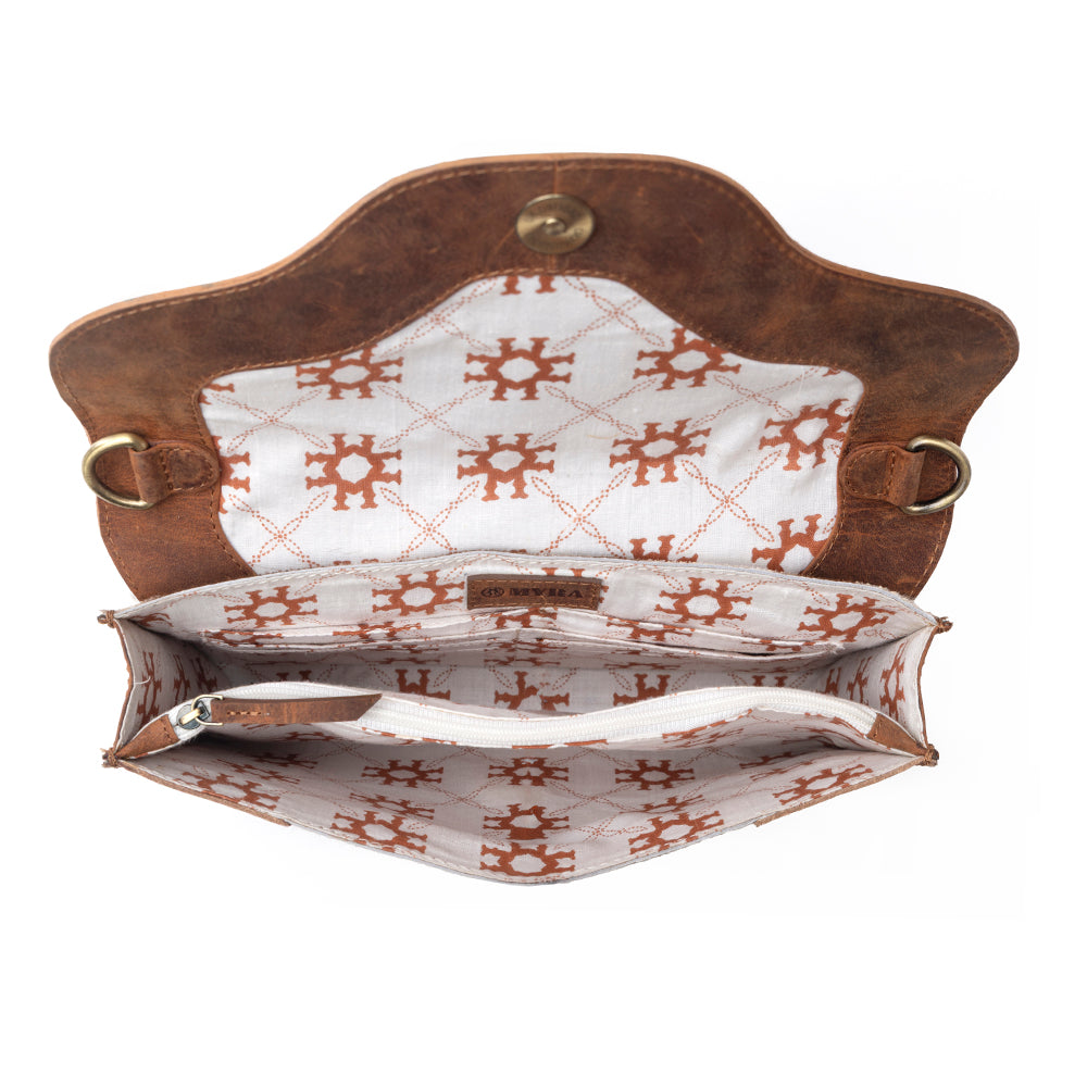 Myra Vinebloom Carve Handtooled Bag in Sienna Frost - Myra USA