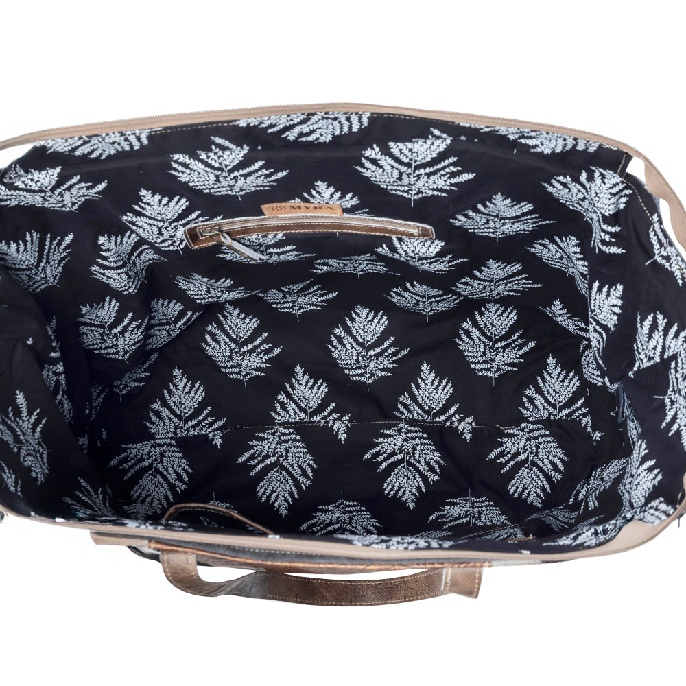 Myra Canyon Ridge Weekender Bag in Rustic Tan - Myra USA