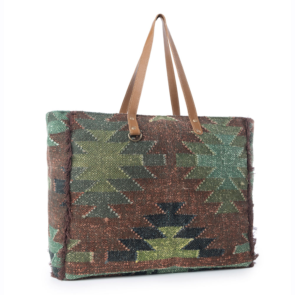 Myra Canyon Range Weekender Bag in Olive Green - Myra USA