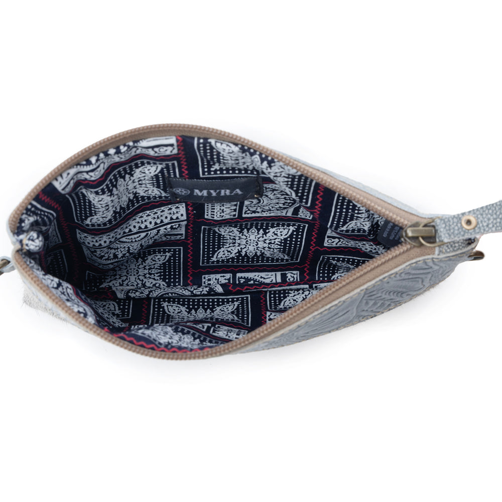 Myra Dust Creek Leather Belt Bag in Sage Mist - Myra USA