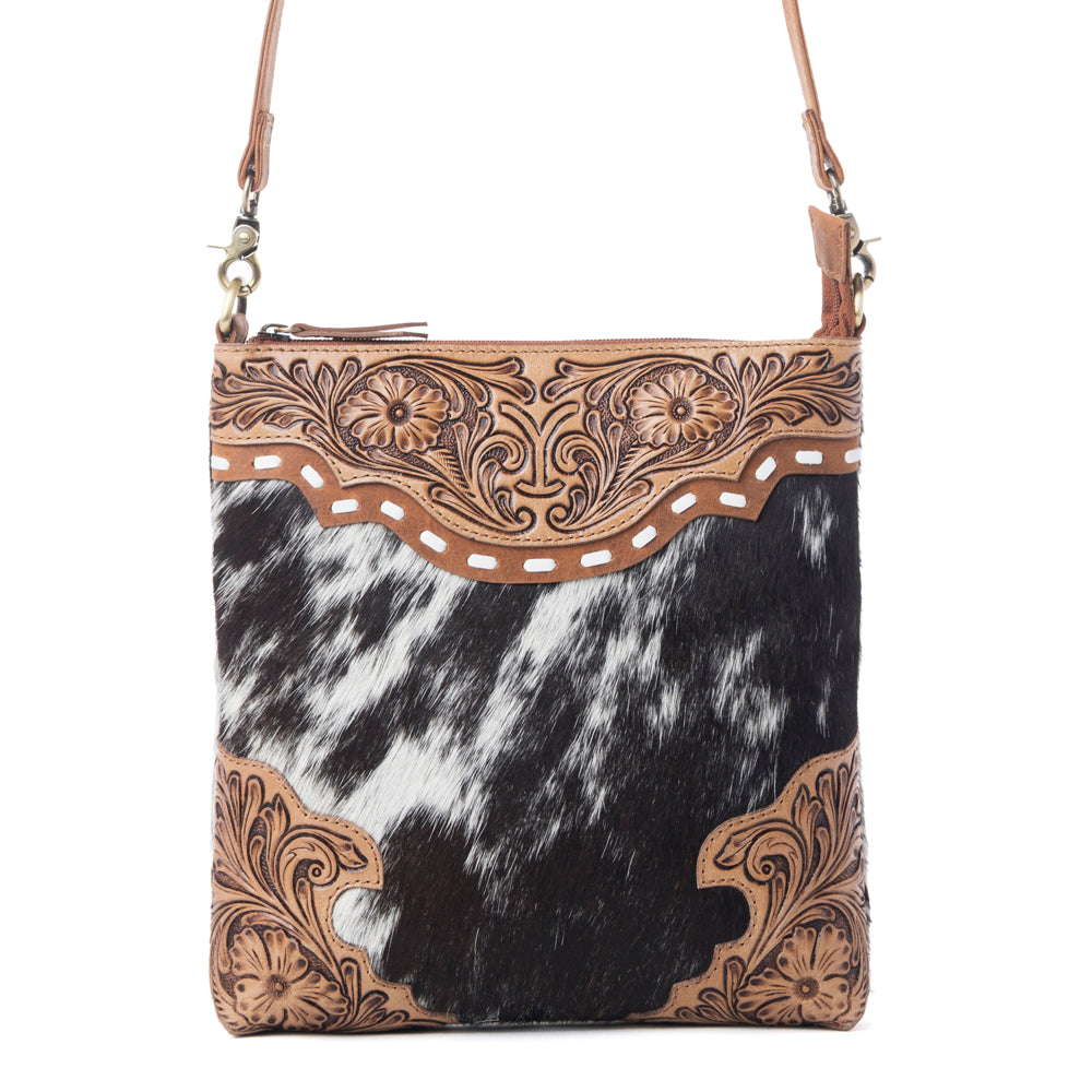 Myra Yellowstone Wind River Handtooled Bag in Midnight Sable - Myra USA
