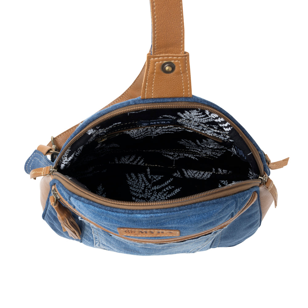 Bluejean fanny pack bag for Women in blue with denim and Front Pocket - Myra USA