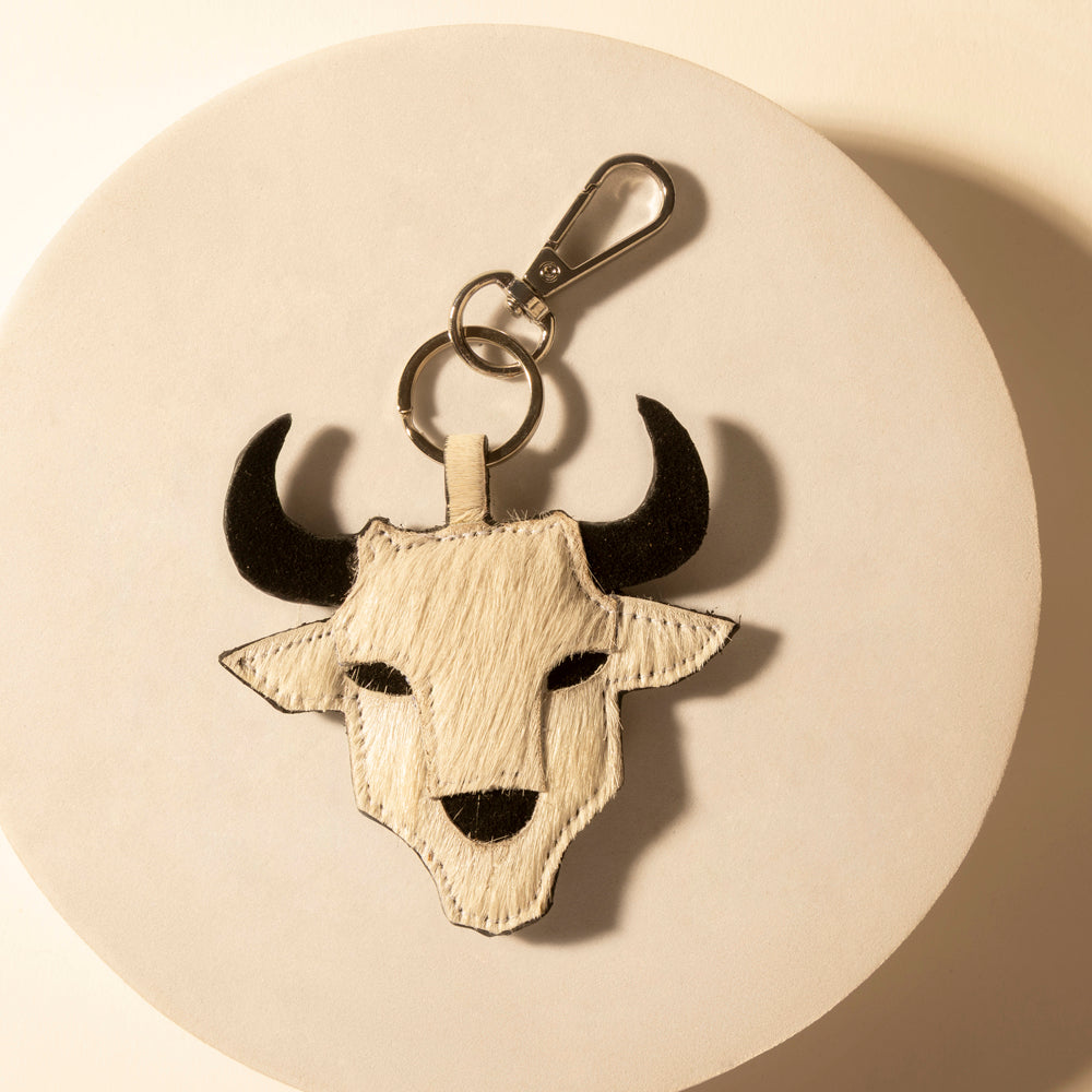 Myra Amarillo Skull Keychain in Prairie Bone Mix - Myra USA