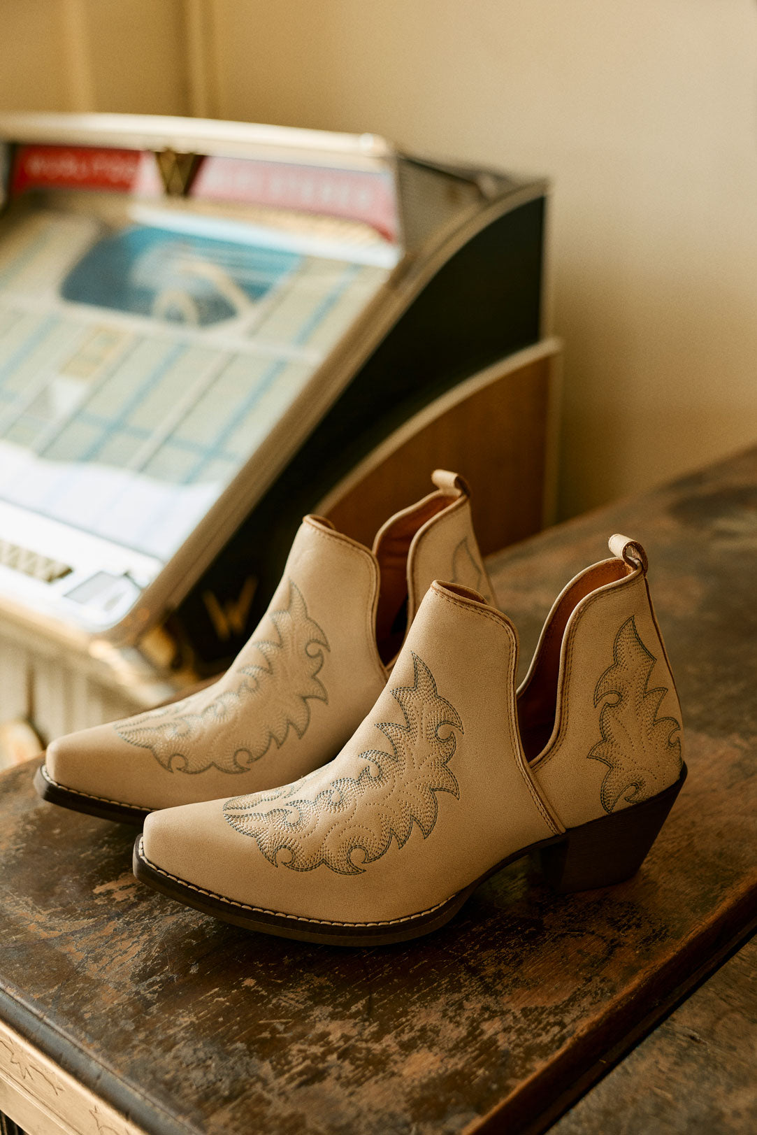 Myra Tempest Embroidered Cowgirl Booties in Ivory for Women in Genuine Leather with Snip Toe - Myra USA