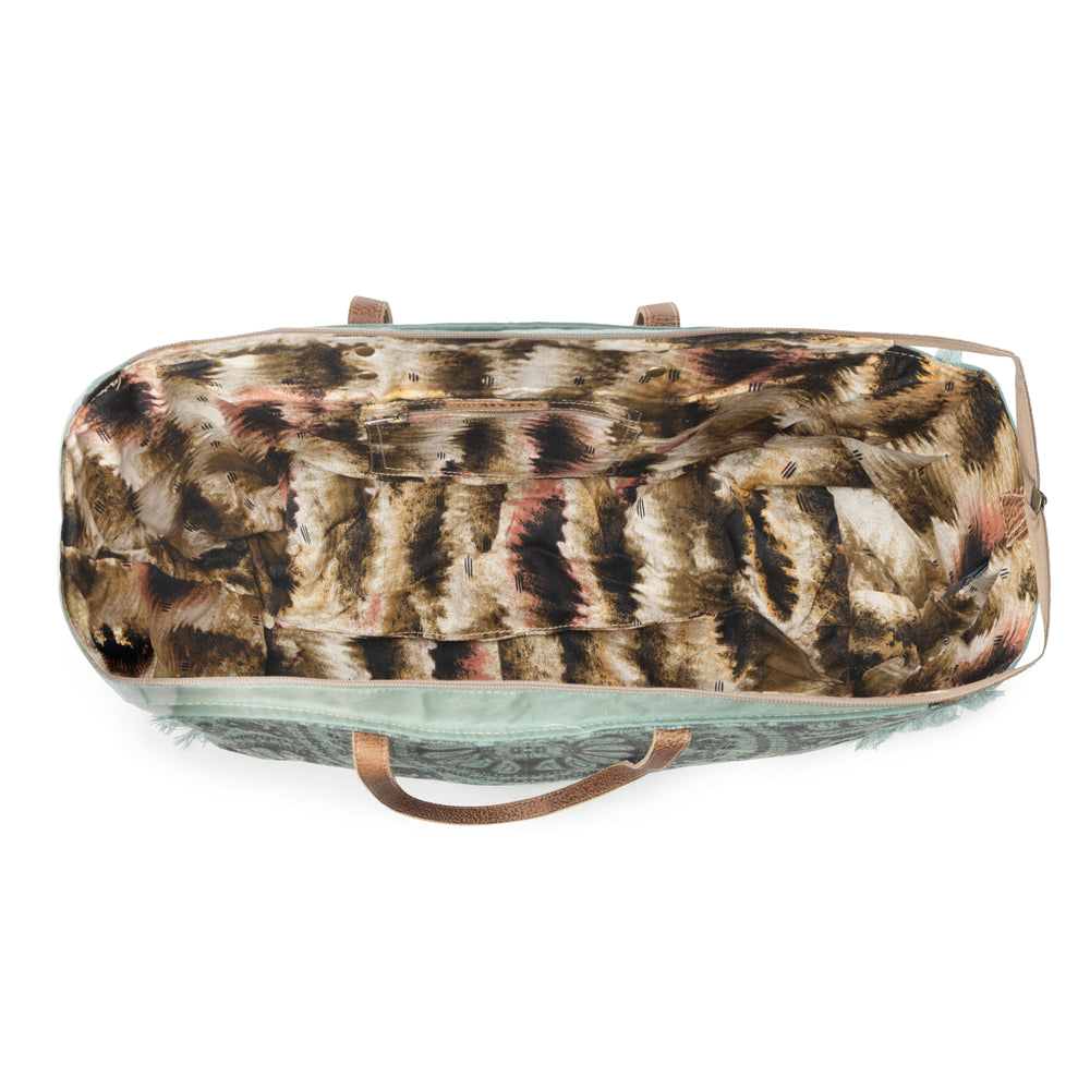 Wildtusk Weekender Bag for Women in green with vintage print detail - Myra USA