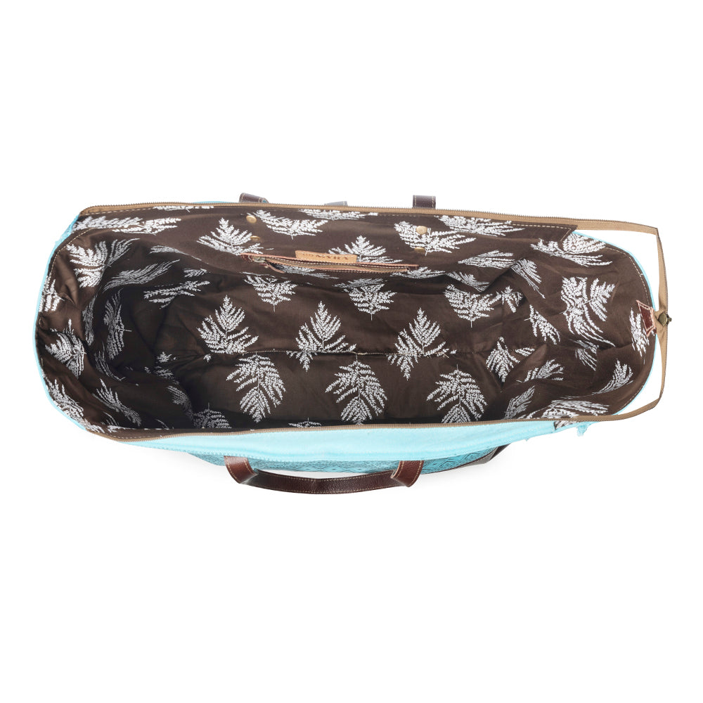 Aztec Sky Western Weekender Bag for Women in turquoise with print detail - Myra USA