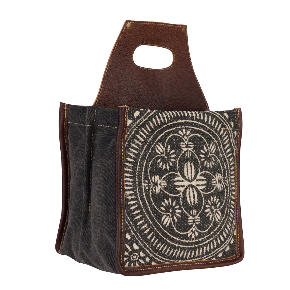 Trippy Tapistry 6 Pack Caddy - Myra USA