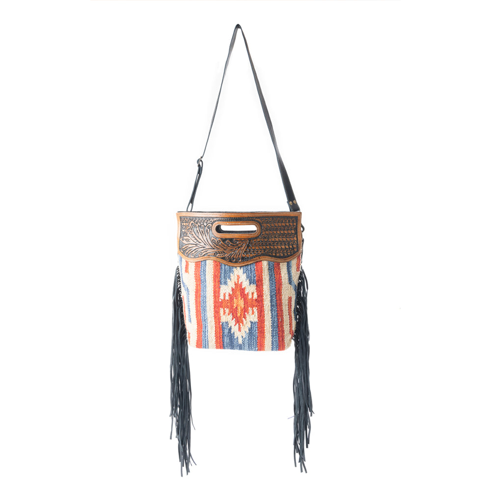 IMPACTFUL HAND TOOLED BAG - Myra USA