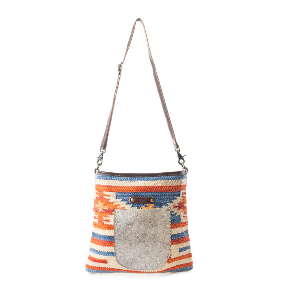 PURSUASIVE SHOULDER BAG - Myra USA