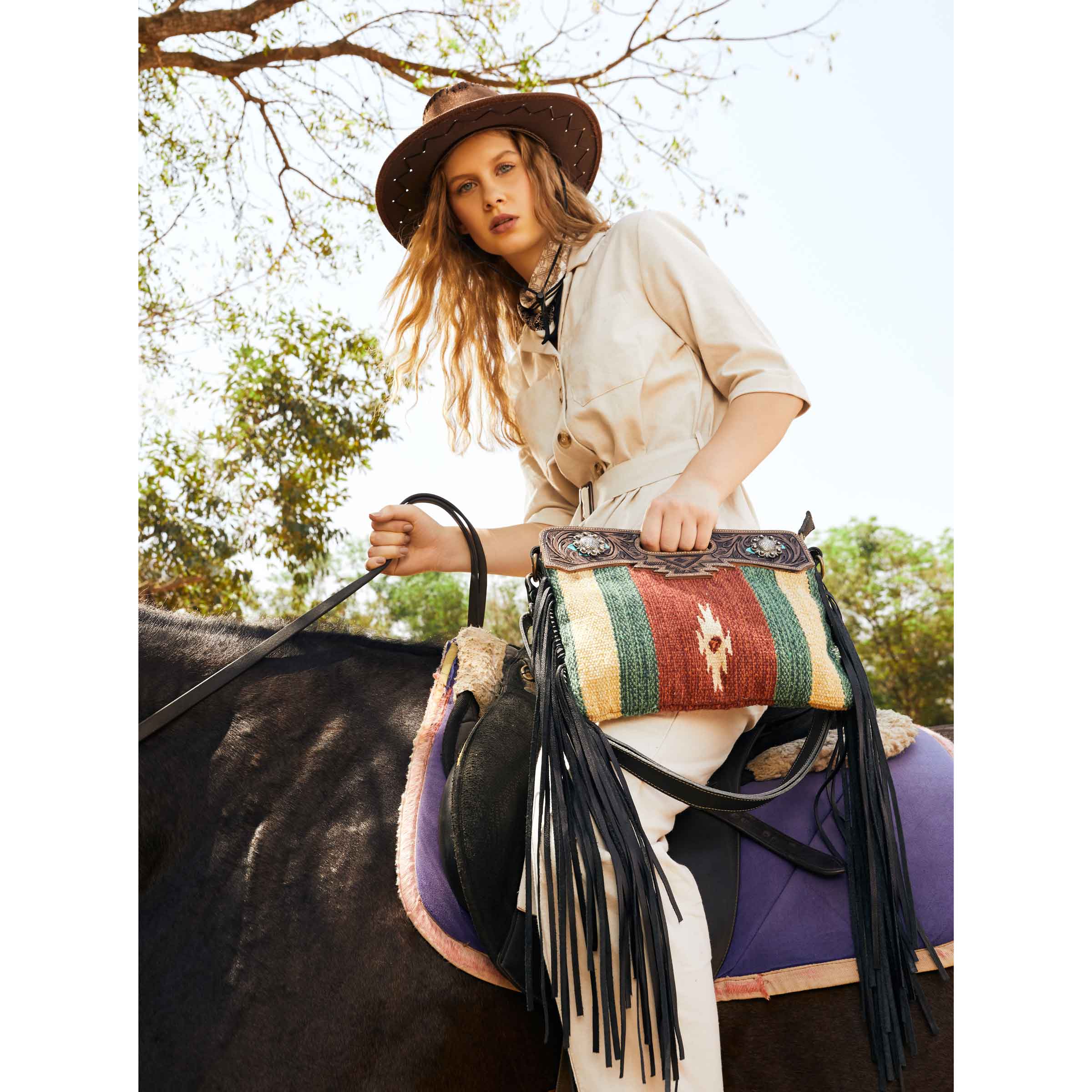 Rubious Hand-Tooled Bag - Myra USA