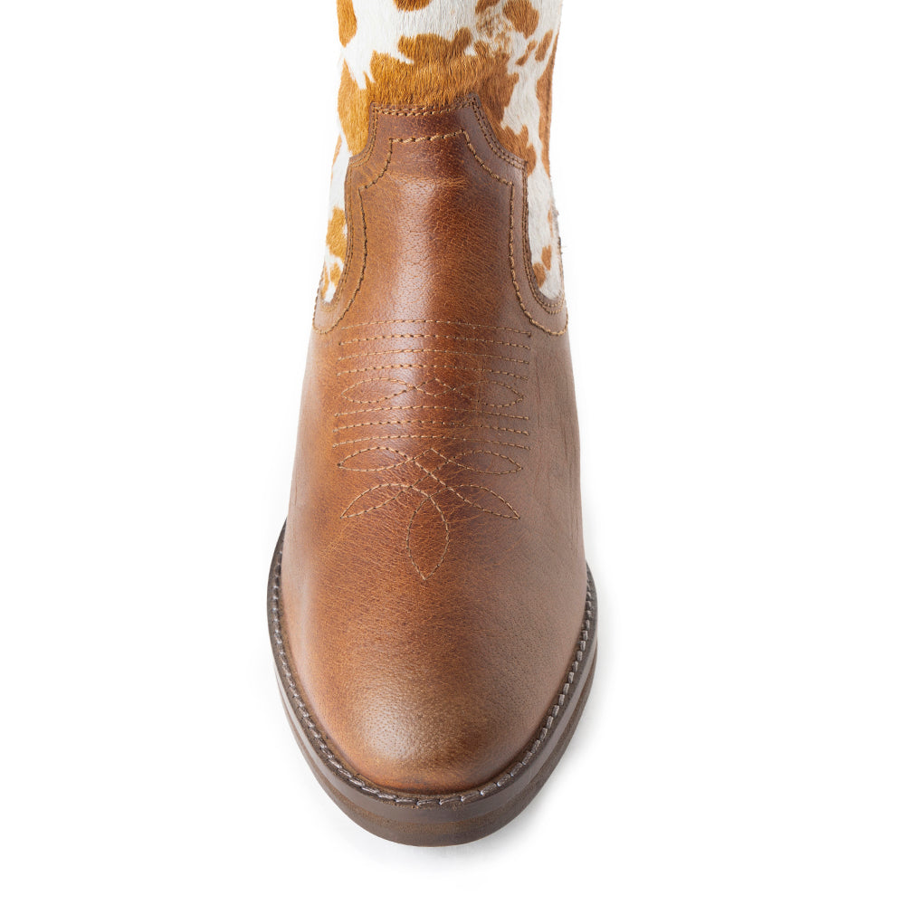 Pointy Beige Boots - MyraUSA