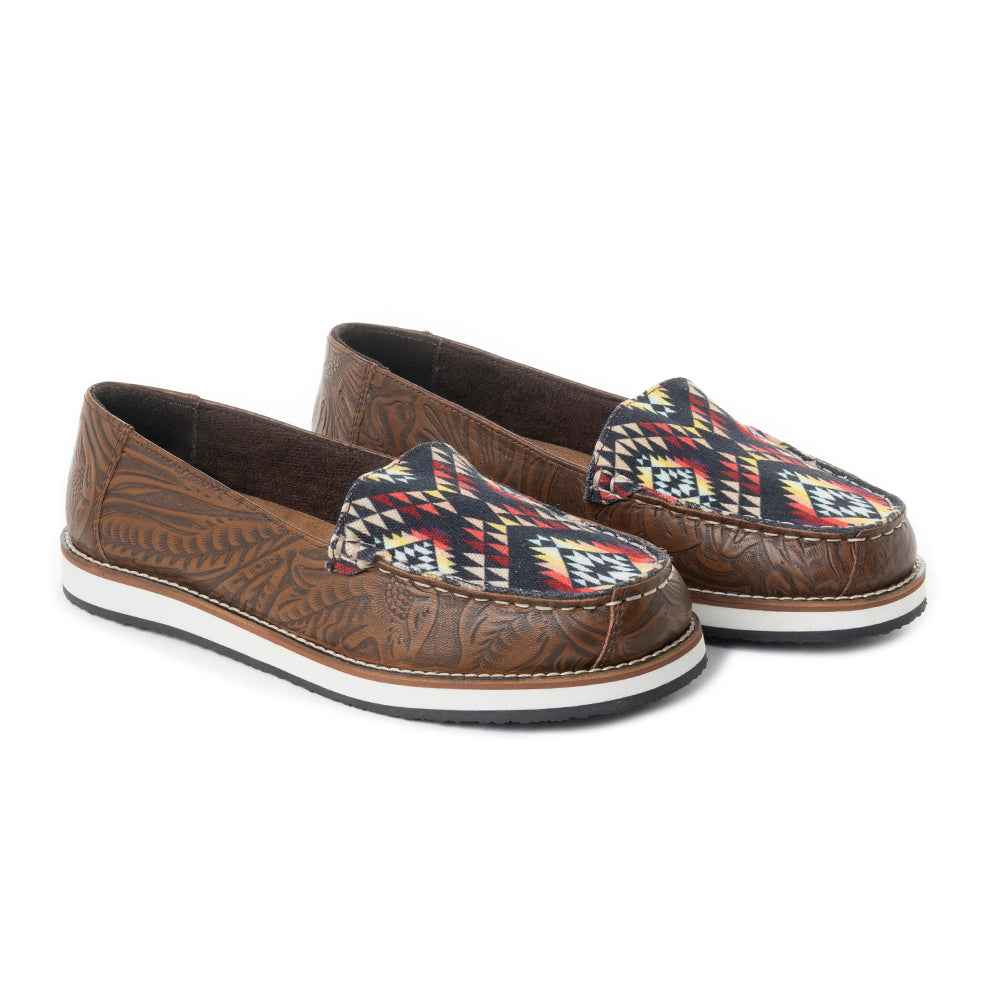 Embossed Footing Sneakers