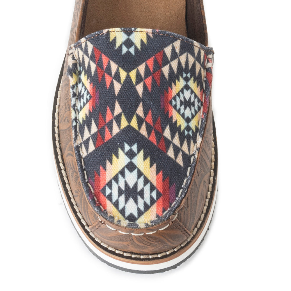Embossed Footing Sneakers - MyraUSA