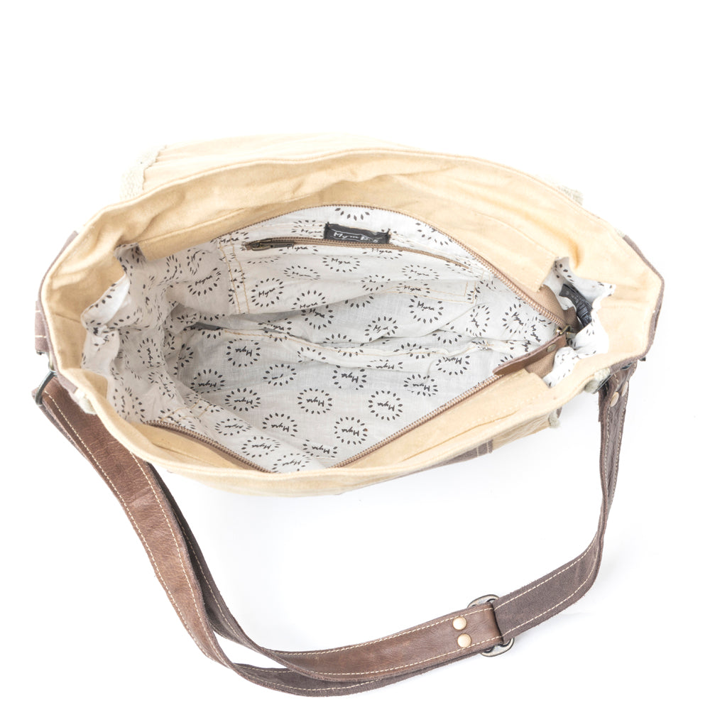 Selcouth Shoulder Bag - MyraUSA