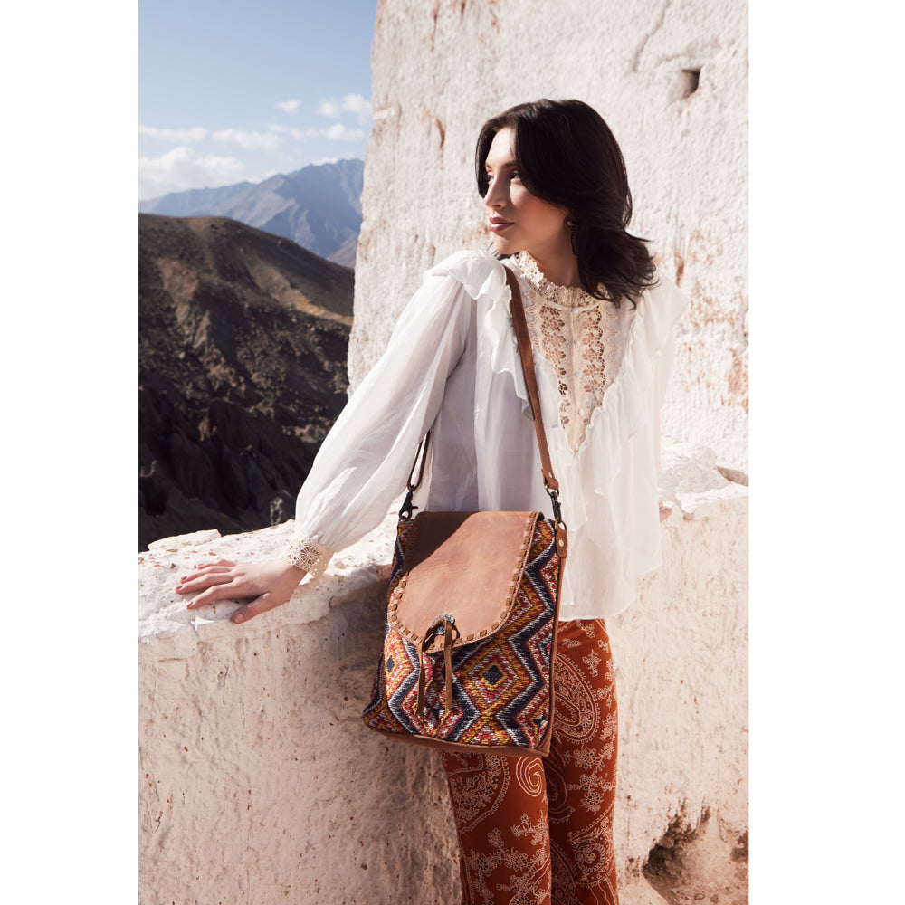 peanut brown Small & Crossbody Bag - Myra USA