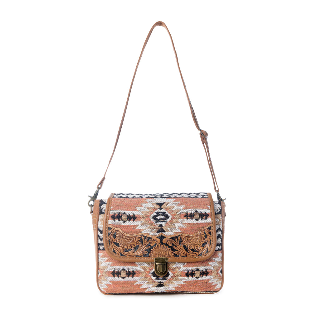 SANSA ALFAMA HANDTOOLED BAG - Myra USA
