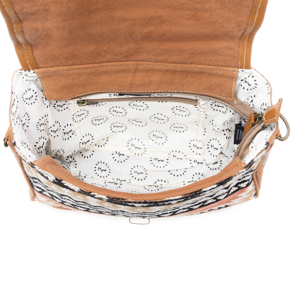 SANSA ALFAMA HANDTOOLED BAG - Myra USA