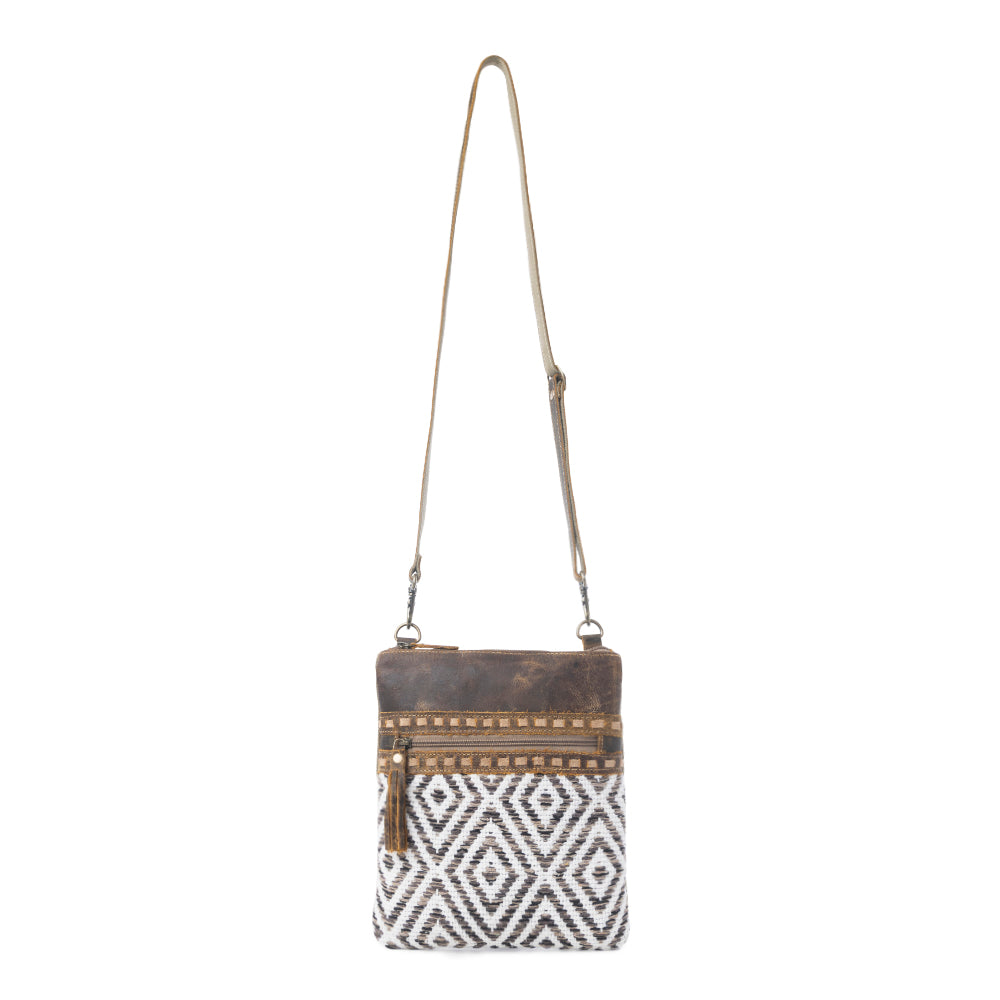 Sand Weaver Small & Crossbody Bag - Myra USA