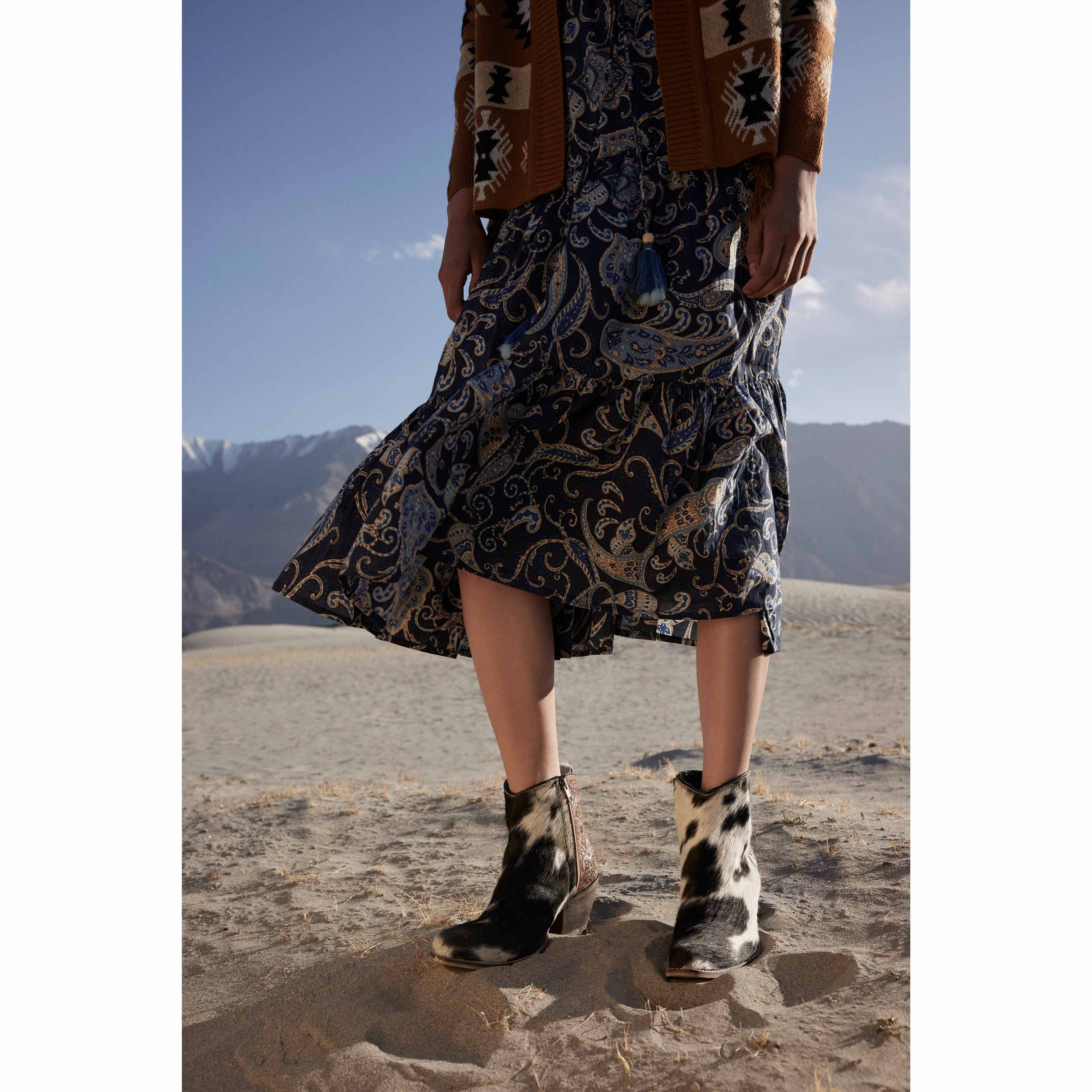 Laramie Plains Hair-on Hide & Hand-tooled Boots - Myra USA