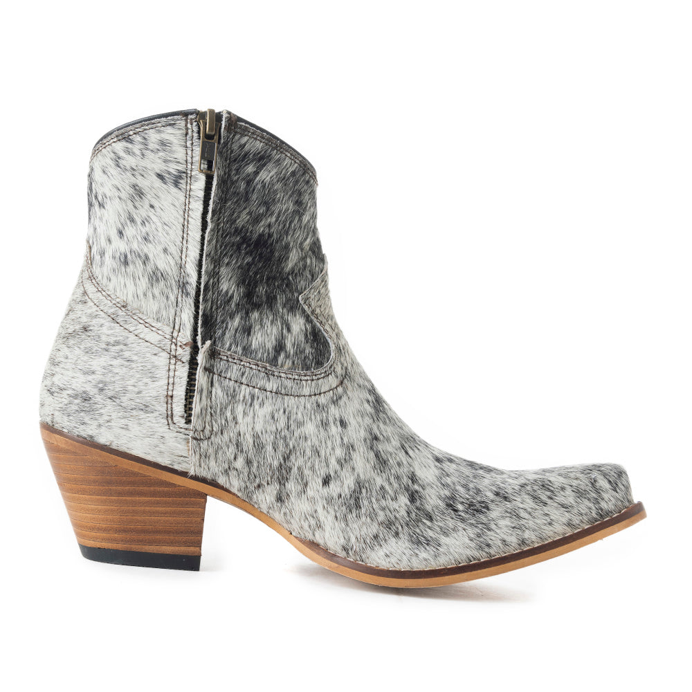 Virginia Trail Hair-on Hide Boots - Myra USA