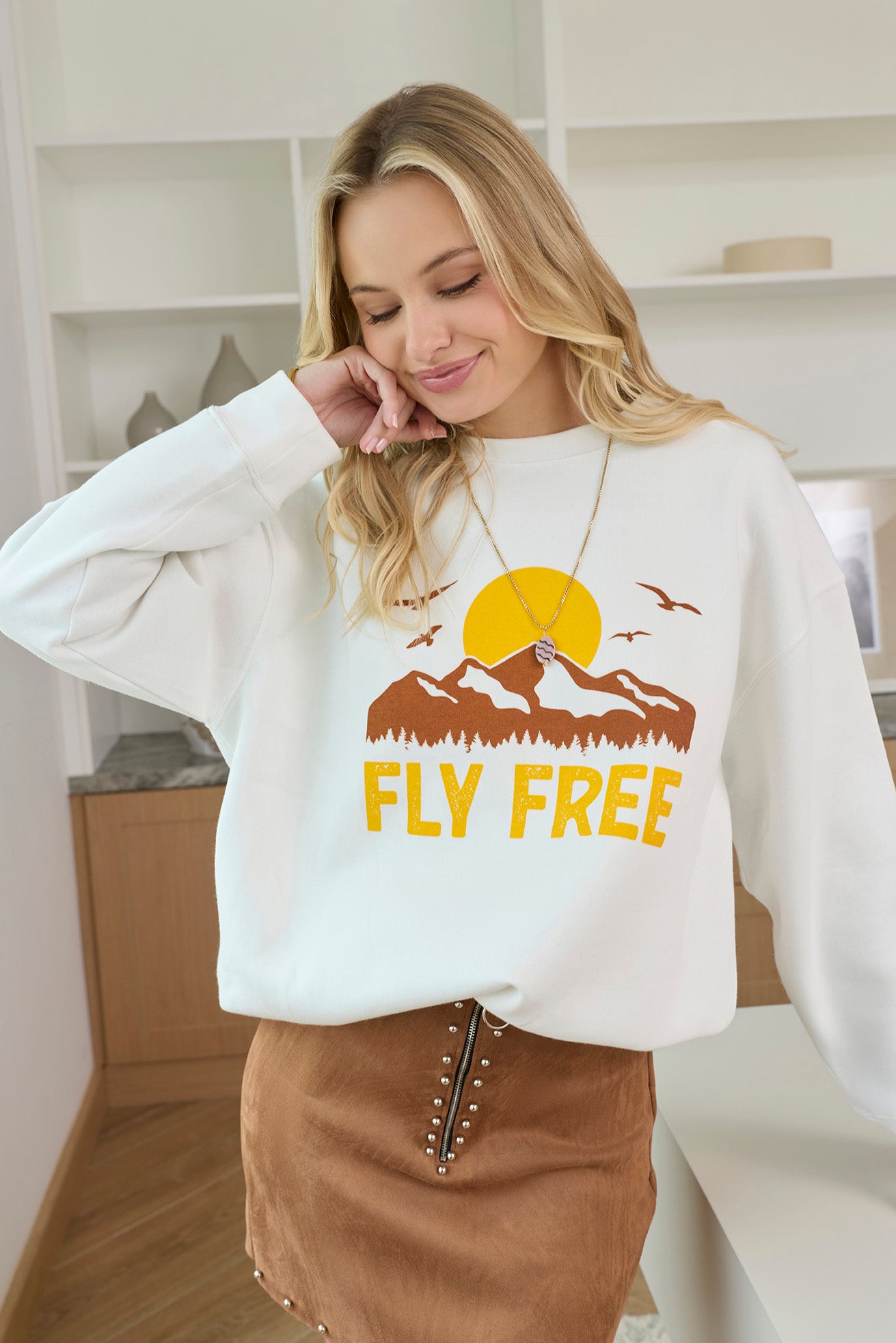 Fly Free Oversized Sweatshirt - Myra USA