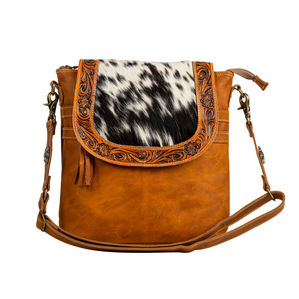 Fabulous Fringe Bags  Western purses, Cowhide purse, Bags