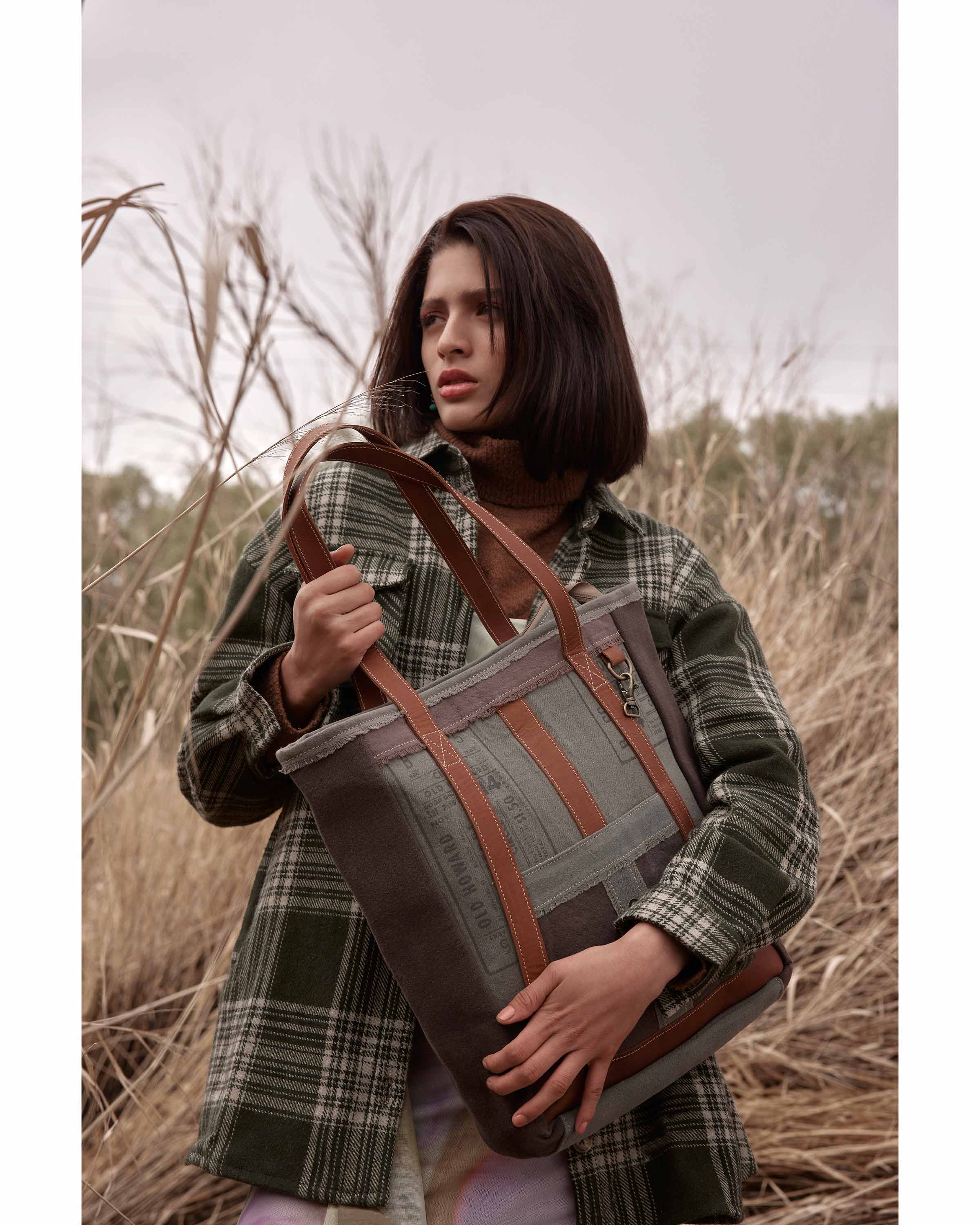 Hamilton Trimmed Tote Bag - Myra USA
