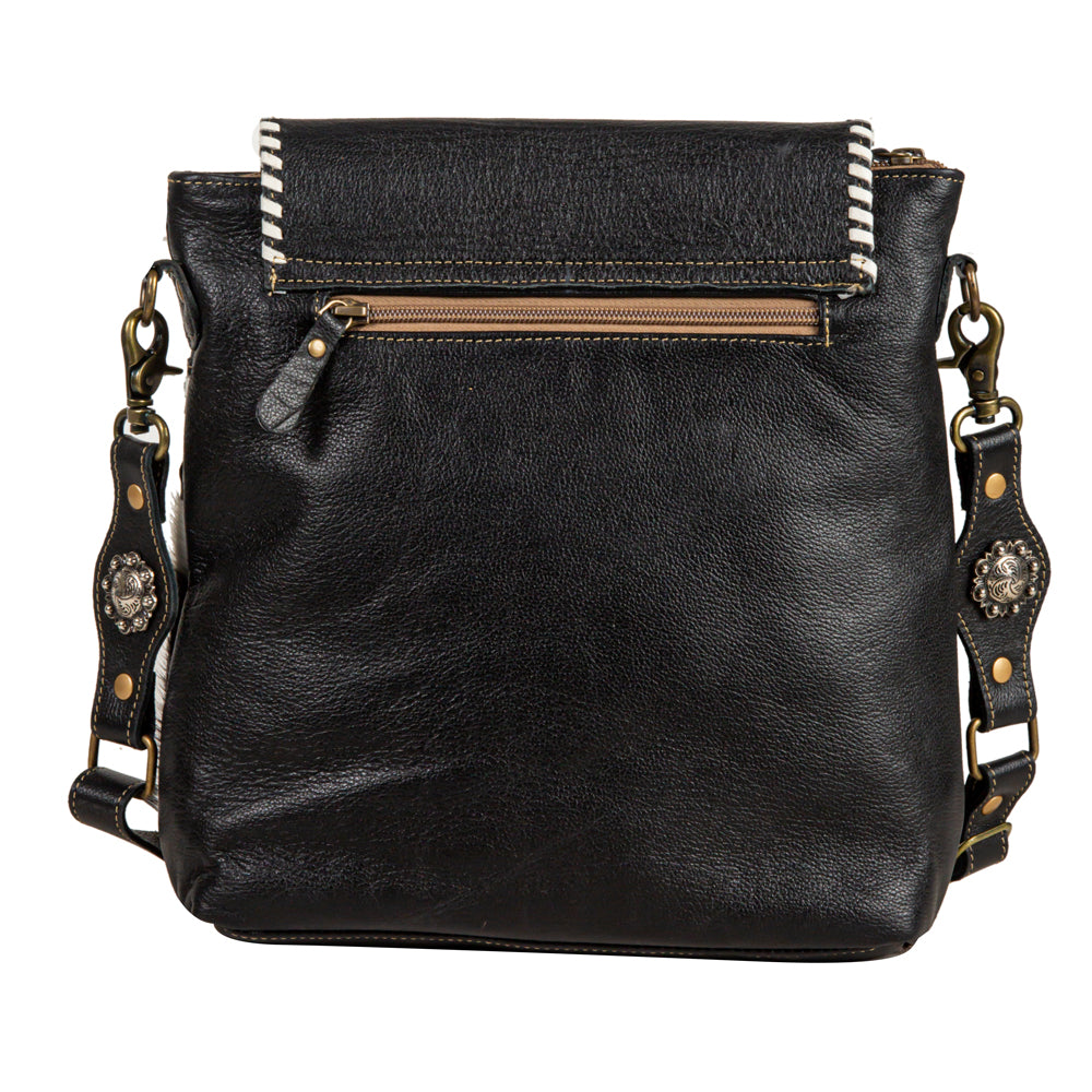 Spirit Of The Herd HandTooled Bag - Myra USA