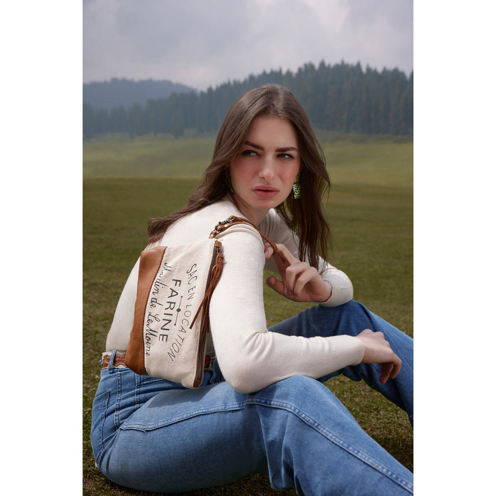 Farine Canvas Pouch - Myra USA