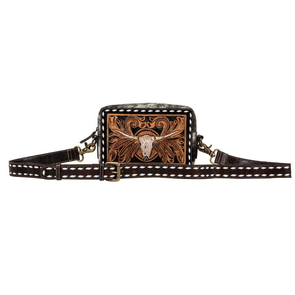 Spirit Of The Herd Hand-Tooled Hand-Tooled Bag - Myra USA