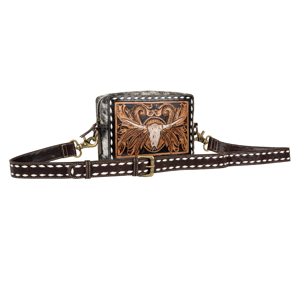 Spirit Of The Herd Hand-Tooled Hand-Tooled Bag - Myra USA