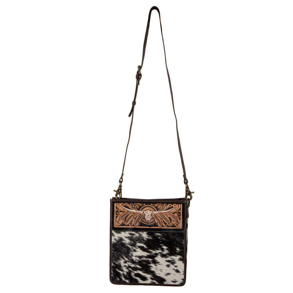 Spirit Of The Herd Hand-Tooled Bag - Myra USA