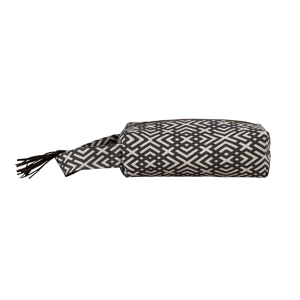 Terrence Geometric Make-Up Kit - Myra USA