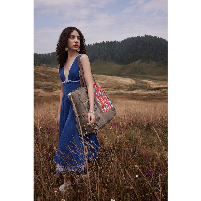 High Trails VP11 Weekender Bag - Myra USA