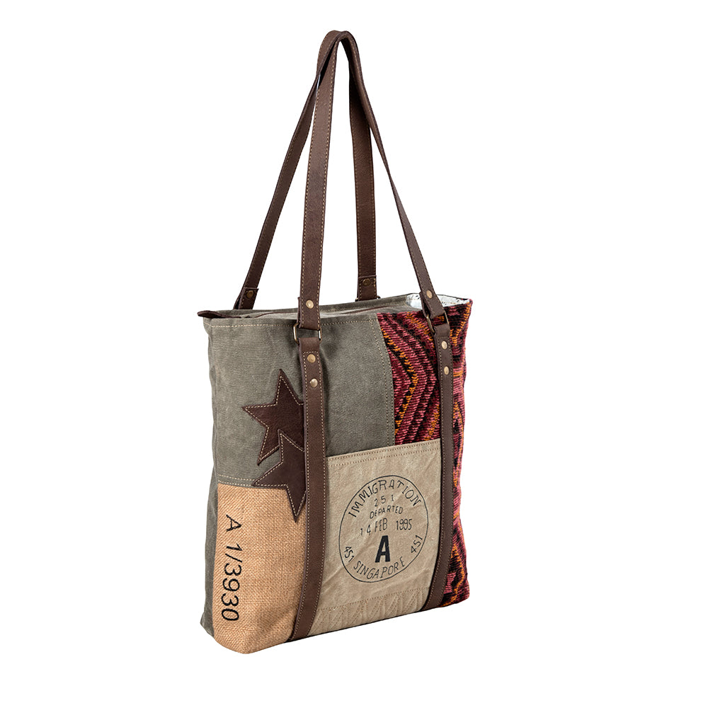 Singapore Port of Call Tote Bag - Myra USA