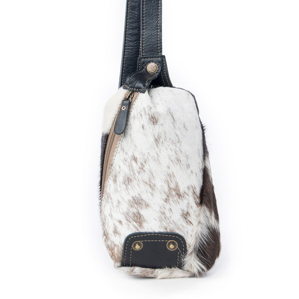 Robnette Ranch Fanny-Pack Bag in Dark & White - Myra USA